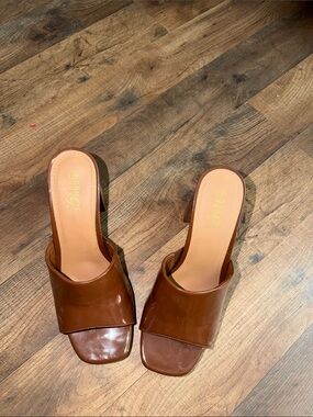 Rogue Cognac Brown Patent Leather Mule Heels